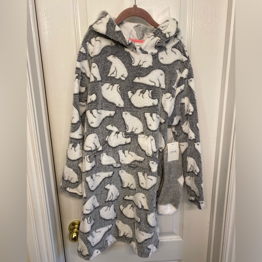 Polar bear hooded wearable blanket